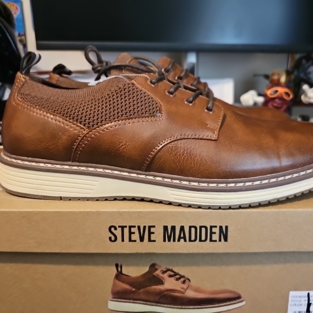 Steve Madden Tan Leather Oxfords